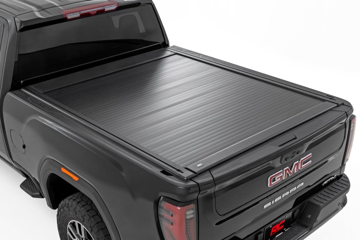 Chevrolet Silverado 3500 HD Manual Retractable Bed Cover - Rough Country - Matte Black - '20-'26
